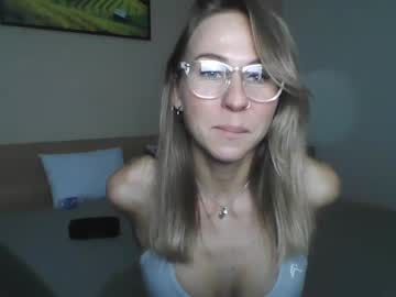 girl Japanese, European And American Sex Cam Girls with viktoriaaember