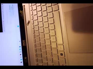 couple Japanese, European And American Sex Cam Girls with emberxtony