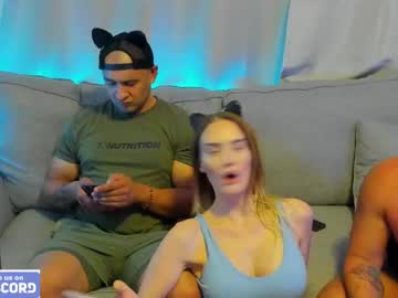 couple Japanese, European And American Sex Cam Girls with maellacroix