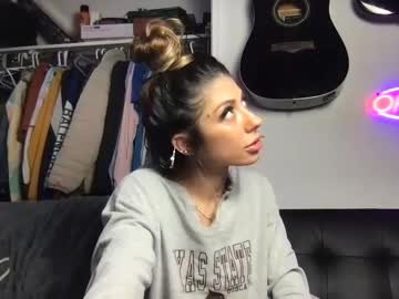 couple Japanese, European And American Sex Cam Girls with bayjaexxx