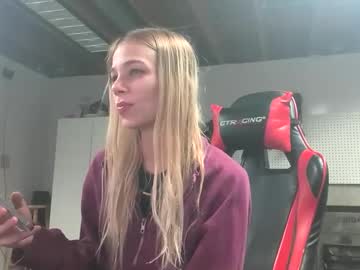 couple Japanese, European And American Sex Cam Girls with chloe_damian
