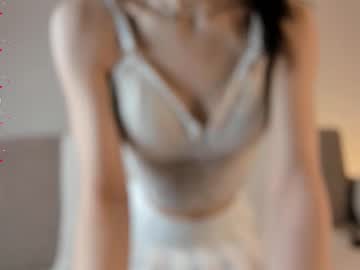 girl Japanese, European And American Sex Cam Girls with elwynagreaves