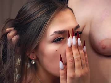 couple Japanese, European And American Sex Cam Girls with katiecruise