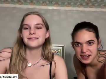 girl Japanese, European And American Sex Cam Girls with okjas
