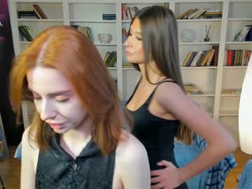 couple Japanese, European And American Sex Cam Girls with kelly_wings