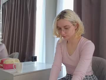 girl Japanese, European And American Sex Cam Girls with cathrynbelger
