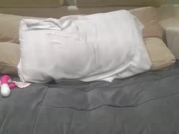 girl Japanese, European And American Sex Cam Girls with shybangs