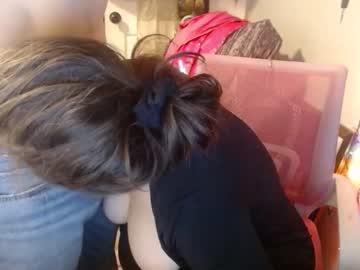 couple Japanese, European And American Sex Cam Girls with o0oshesquirt4hims