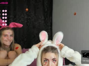 couple Japanese, European And American Sex Cam Girls with melllnessa