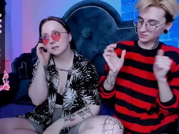 couple Japanese, European And American Sex Cam Girls with shypreettygirl