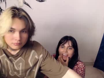 couple Japanese, European And American Sex Cam Girls with alucard_6