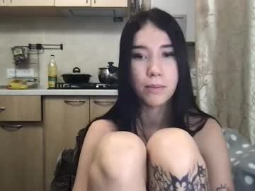 couple Japanese, European And American Sex Cam Girls with dancing_dolly