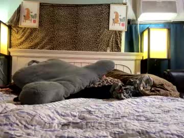 couple Japanese, European And American Sex Cam Girls with s3xycoupl